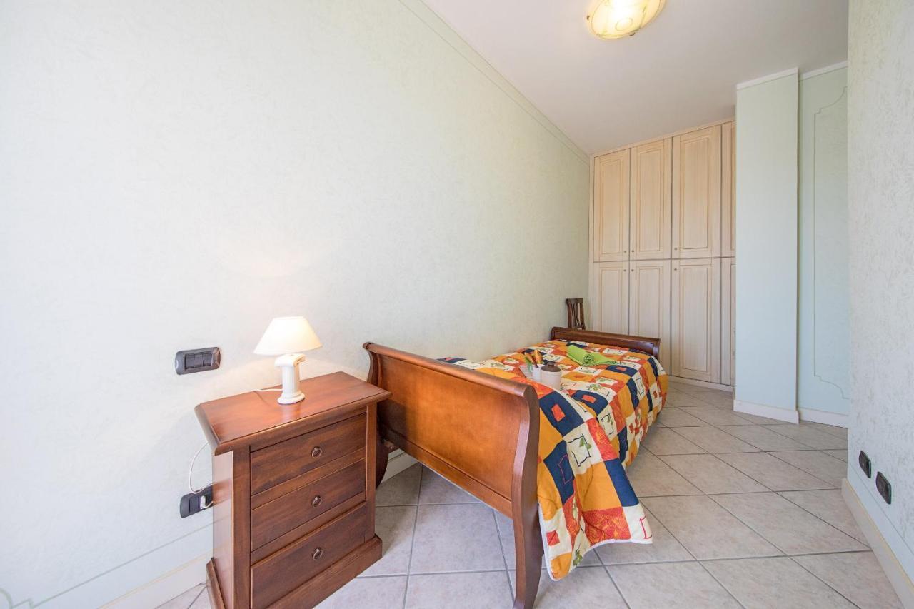 I Mosaici Apartments By Wonderful Italy Sirmione Bagian luar foto
