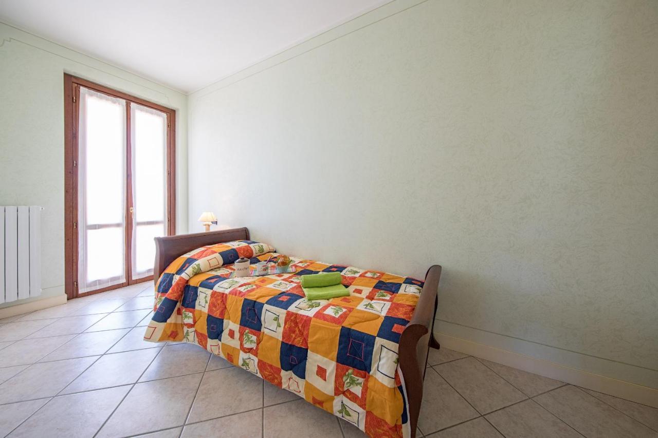 I Mosaici Apartments By Wonderful Italy Sirmione Bagian luar foto