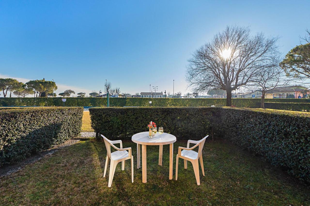 I Mosaici Apartments By Wonderful Italy Sirmione Bagian luar foto