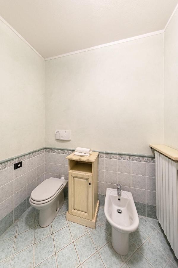 I Mosaici Apartments By Wonderful Italy Sirmione Bagian luar foto