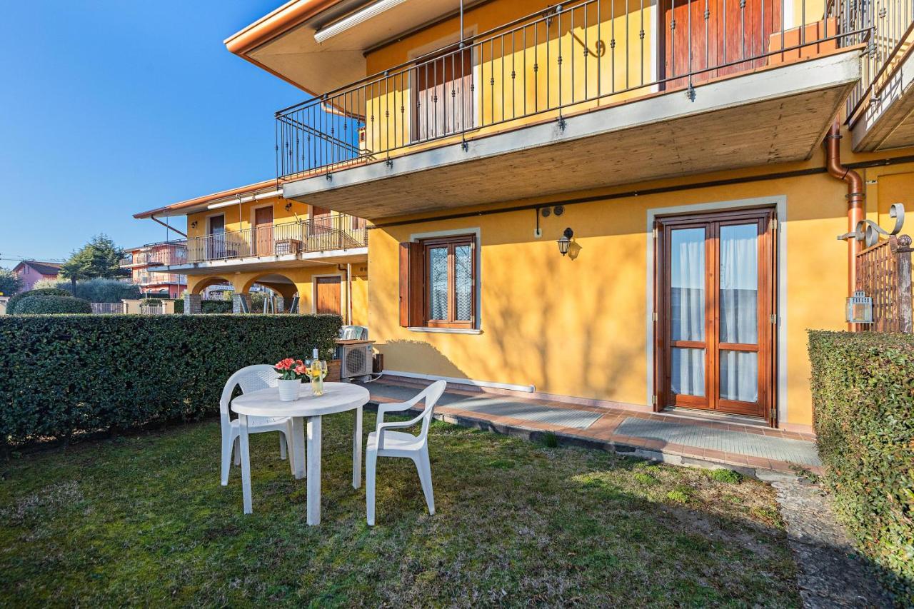 I Mosaici Apartments By Wonderful Italy Sirmione Bagian luar foto